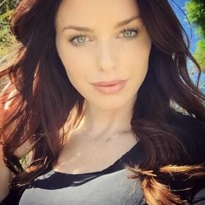 Meet your Posher, Brittney